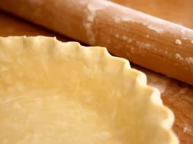 cegar uma crosta de torta