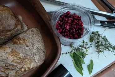 peito refogado com vinho tinto