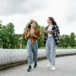 Combinações de roupa, maquiagem e cabelo que funcionam no calor